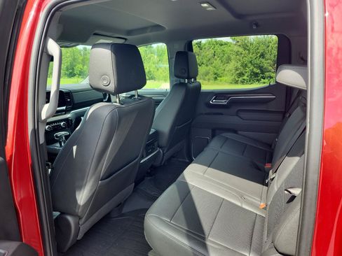 Certified 2023 GMC Sierra 1500 SLT w/ SLT Premium Package AWD/4WD image 13