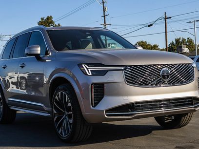 New 2026 Volvo XC90 T8 Plus w/ Protection Package Premier