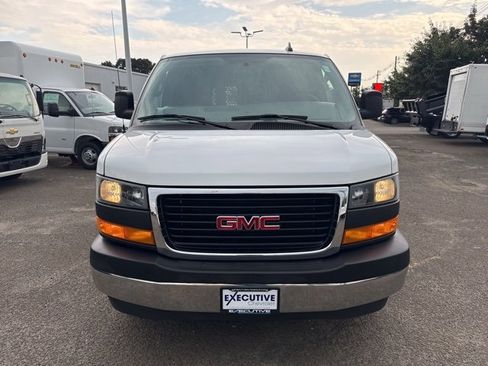 Used 2023 GMC Savana 2500 w/ Driver Convenience Package image 8