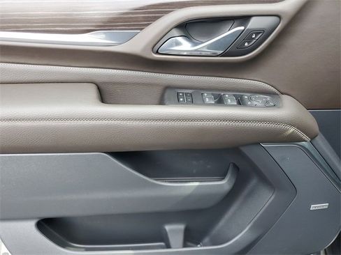 Used 2021 GMC Yukon Denali w/ Denali Ultimate Package image 16