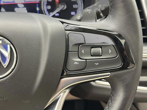 Used 2023 Buick Enclave Essence w/ Experience Buick Package AWD/4WD image 18
