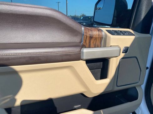 Used 2018 Ford F150 Lariat RWD image 10