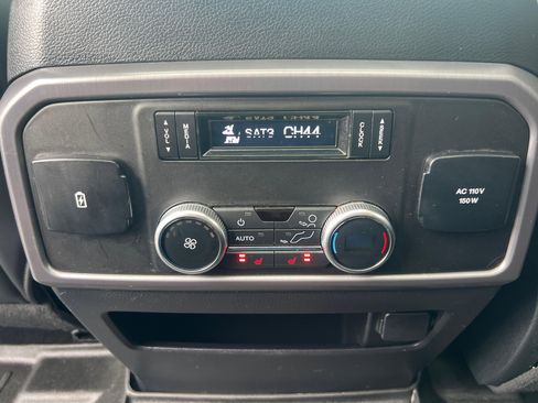 Used 2019 Ford Expedition Platinum image 30