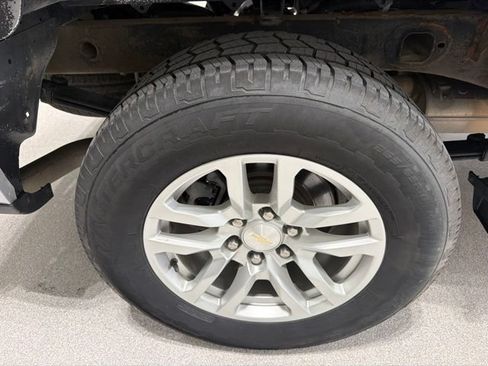 Certified 2022 Chevrolet Silverado 1500 LT AWD/4WD image 7
