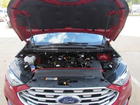 Used 2020 Ford Edge Titanium image 61