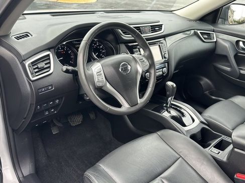 Used 2014 Nissan Rogue SL image 32