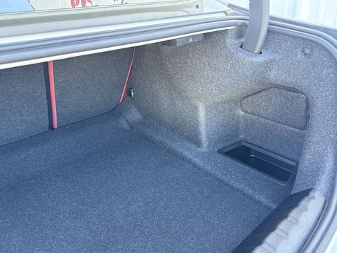 Used 2024 BMW 430i Coupe w/ Convenience Package image 18