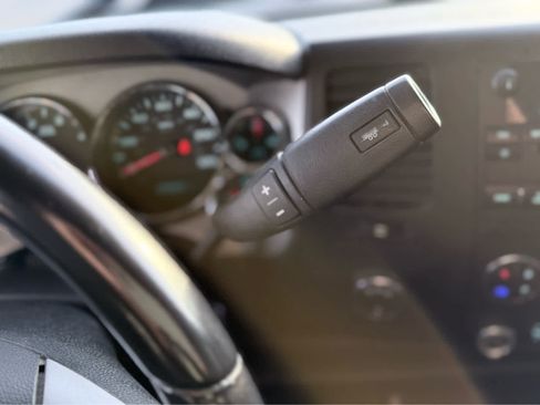 Used 2011 GMC Sierra 2500 SLE w/ SLE Preferred Package image 28