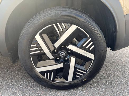Used 2026 Nissan Kicks SV FWD image 29