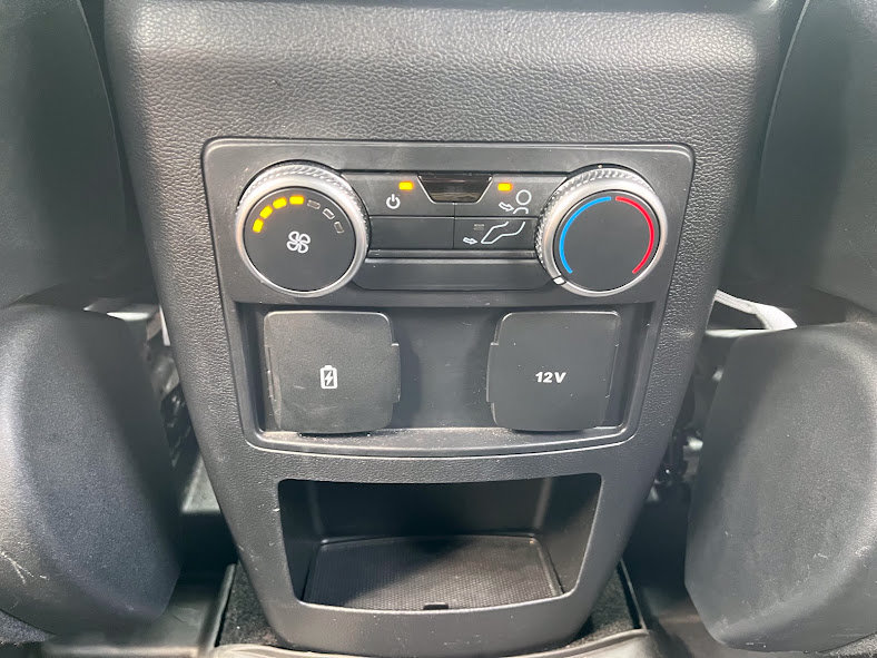 Used 2020 Ford Explorer XLT w/ Equipment Group 202A AWD/4WD image 37