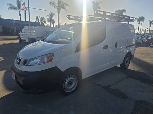 Used 2019 Nissan NV200 S w/ Cruise Control Package FWD image 3