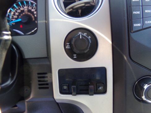 Used 2014 Ford F150 XLT w/ Equipment Group 302A Luxury AWD/4WD image 28
