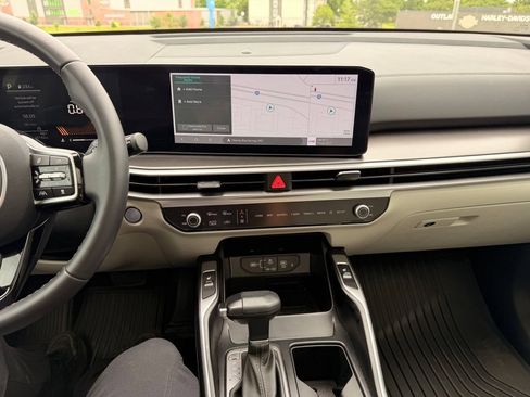 Used 2024 Kia Sorento S w/ Panoramic Sunroof Package FWD image 21