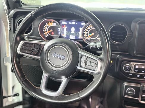 Used 2021 Jeep Wrangler Unlimited Sahara AWD/4WD image 12