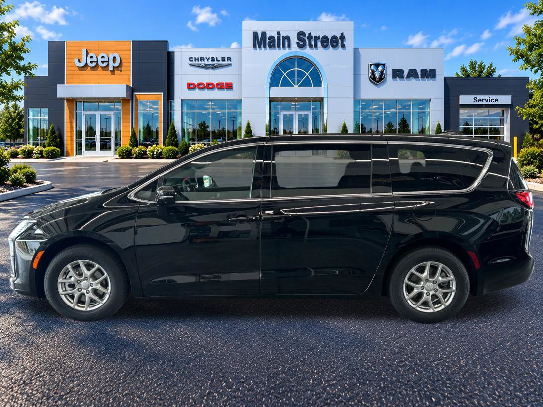 New 2027 Chrysler Pacifica Select w/ Family Tech Group FWD image 2