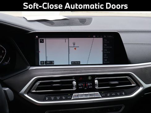 Used 2021 BMW X7 xDrive40i w/ Premium Package AWD/4WD image 13
