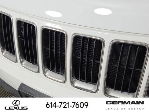 Used 2016 Jeep Grand Cherokee Laredo w/ Quick Order Package 23E AWD/4WD image 14