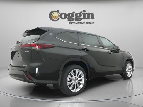New 2026 Toyota Highlander Limited AWD/4WD image 18