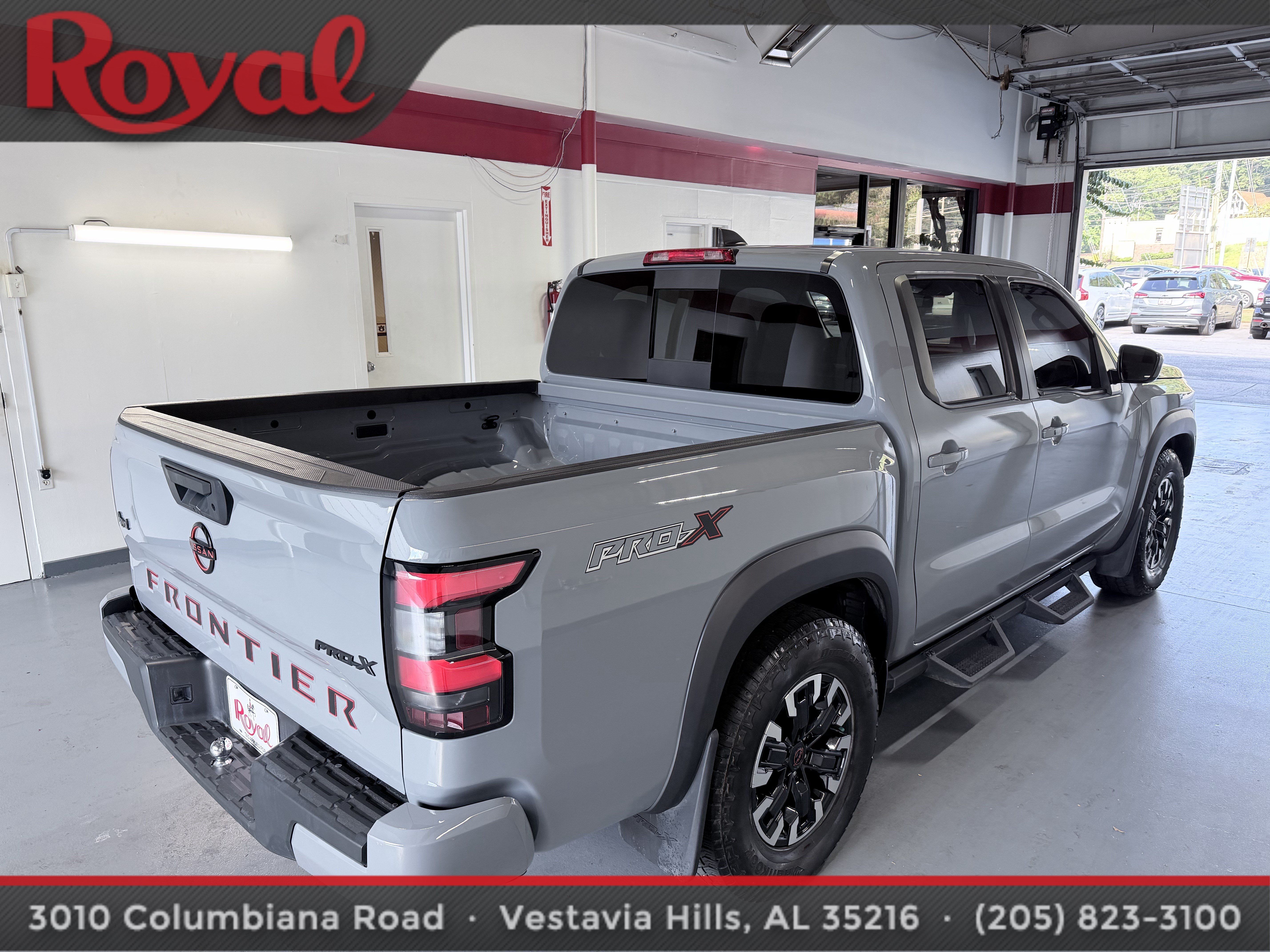 Used 2024 Nissan Frontier Pro-X RWD image 4