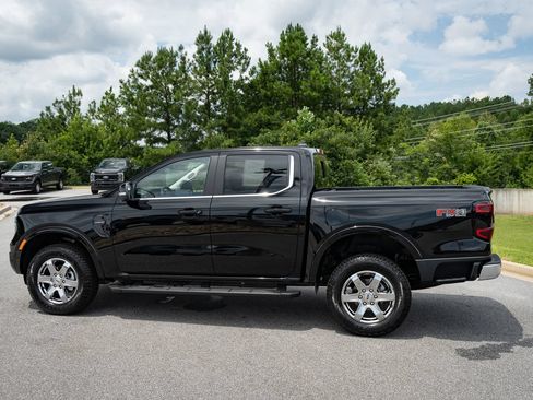 Used 2025 Ford Ranger Lariat w/ FX4 Off-Road Package AWD/4WD image 7