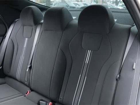 Certified 2025 Hyundai Elantra SEL image 24