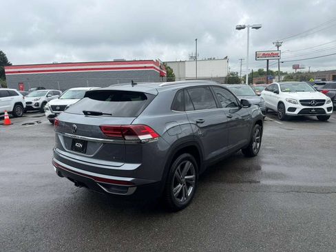 Used 2023 Volkswagen Atlas Cross Sport SE w/ Panoramic Sunroof Package AWD/4WD image 5