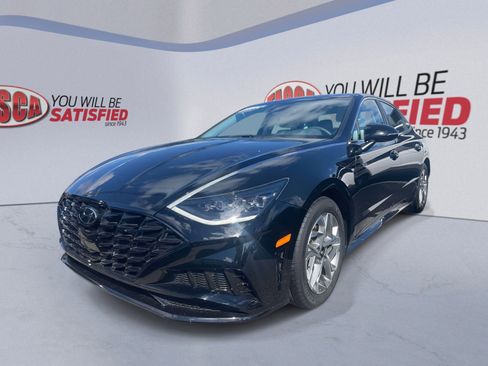 Used 2023 Hyundai Sonata SEL FWD image 2