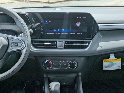 New 2026 Chevrolet TrailBlazer LS FWD image 18