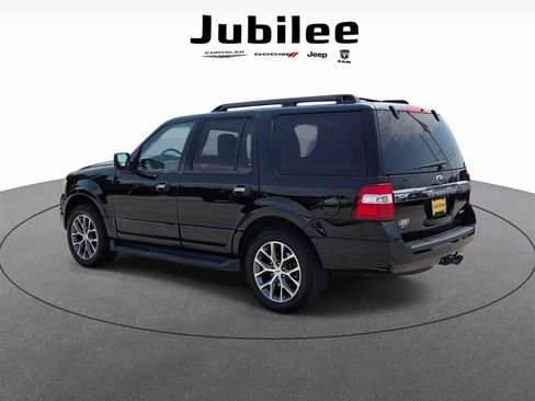 Used 2016 Ford Expedition XLT w/ Equipment Group 202A RWD image 4