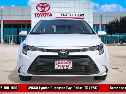 New 2026 Toyota Corolla LE FWD image 4