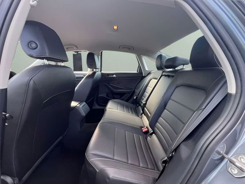 Used 2024 Volkswagen Jetta SE FWD image 18