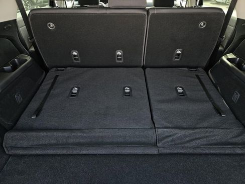 New 2025 Nissan Pathfinder S image 6