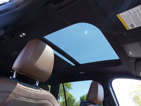Used 2023 Lincoln Aviator Reserve w/ Equipment Group 201A RWD image 15