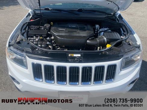 Used 2016 Jeep Grand Cherokee Laredo w/ Quick Order Package 23E AWD/4WD image 10