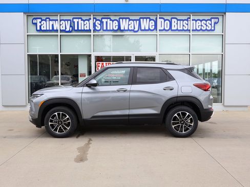 New 2026 Chevrolet TrailBlazer LT w/ Convenience Package AWD/4WD image 7