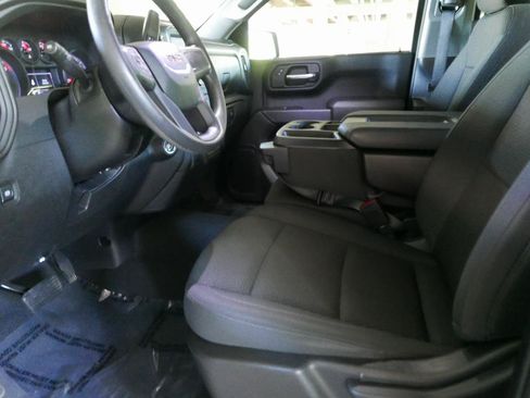 Used 2024 GMC Sierra 1500 Pro w/ Graphite Edition AWD/4WD image 9