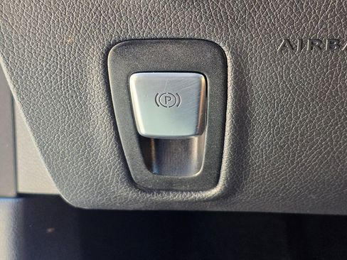 Used 2019 Mercedes-Benz E 300 image 46