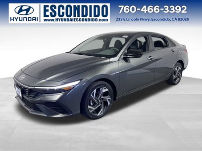 New 2025 Hyundai Elantra SEL
