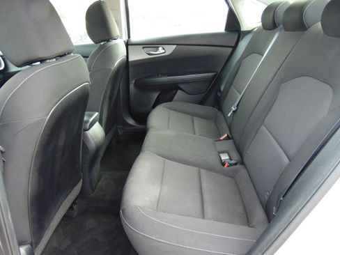 Used 2019 Kia Forte LXS image 10