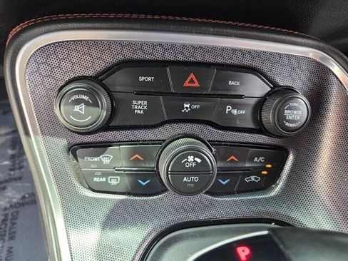 Used 2016 Dodge Challenger R/T Scat Pack RWD image 7