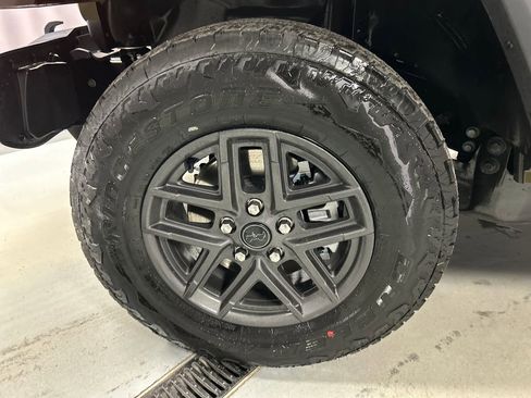 New 2026 Jeep Gladiator Sport image 9