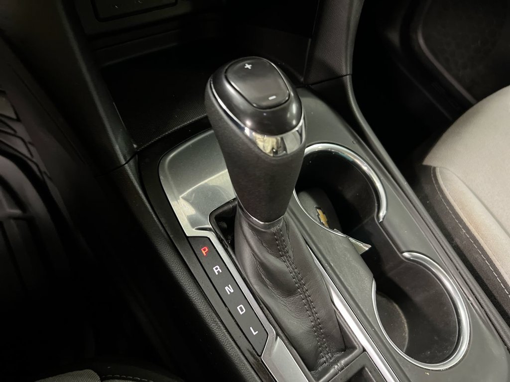 Used 2020 Chevrolet Equinox LS FWD image 17