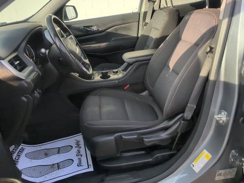 Used 2020 GMC Acadia SLE w/ LPO, Floor Liner Package image 17