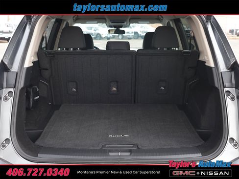 Used 2025 Nissan Rogue SV image 28