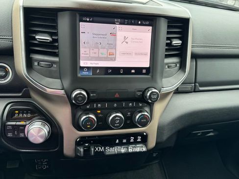 Used 2022 RAM 1500 Laramie AWD/4WD image 18