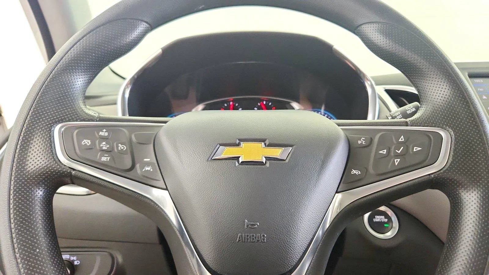 Used 2023 Chevrolet Equinox LS w/ LS Convenience Package FWD image 18