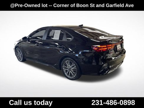 Used 2022 Kia Forte GT-Line w/ GT-Line Technology Package FWD image 3