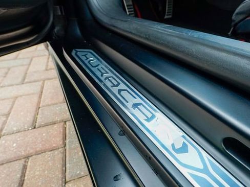 Used 2022 Lamborghini Huracan EVO RWD image 54