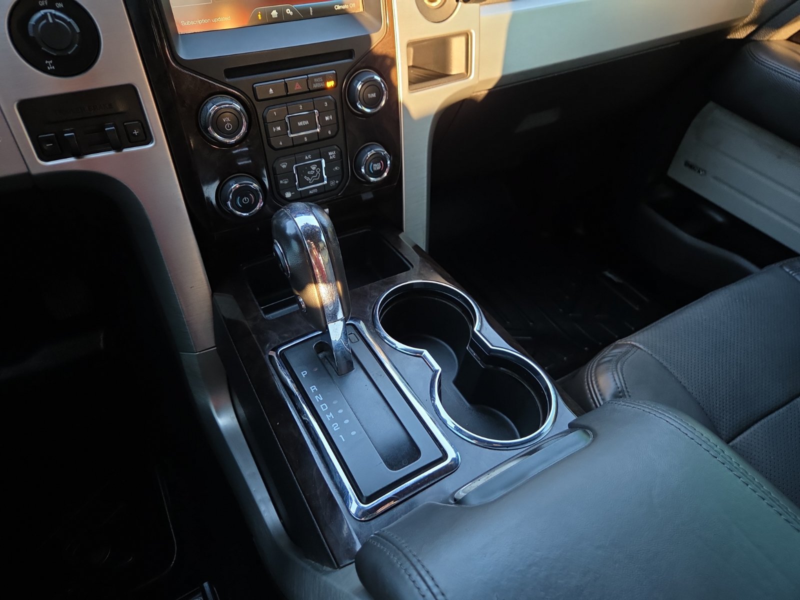 Used 2014 Ford F150 Platinum RWD image 25