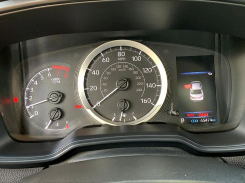 Used 2020 Toyota Corolla LE FWD image 24
